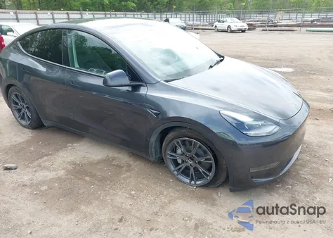 2024 Tesla Model Y Long Range Dual Motor All-Wheel Drive/Rwd from USA, damaged, VIN 7SAYGDED9RA323124